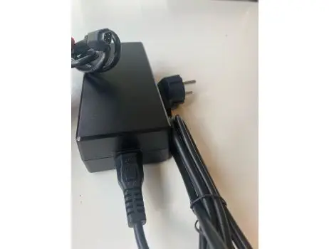 Oplader til 17,5 AH batteri til Deluxe og Frontloader - Tilbehør